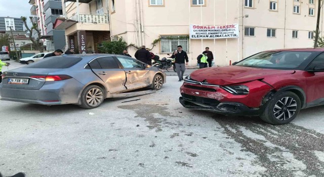 Bilecikte trafik kazası, 3 kişi yaralandı