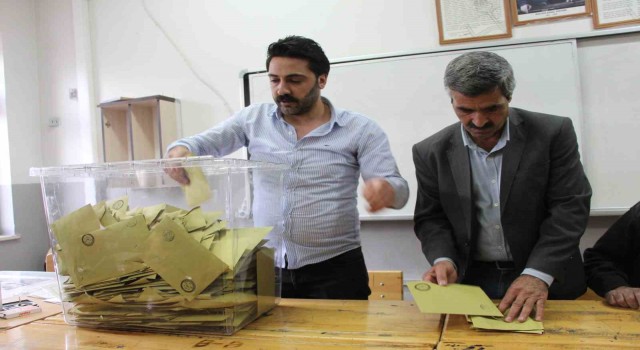 Bingölde oy kullanımı sona erdi, sayımlar başladı