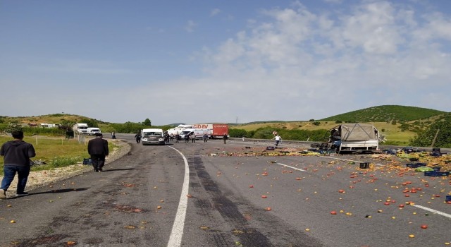 Bingölde tır kamyonetle çarpıştı: 1 ölü, 1 yaralı