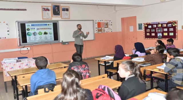 Bitliste 8 bin öğrenciye “Çevre Bilinci ve Sıfır Atık” eğitimi verildi