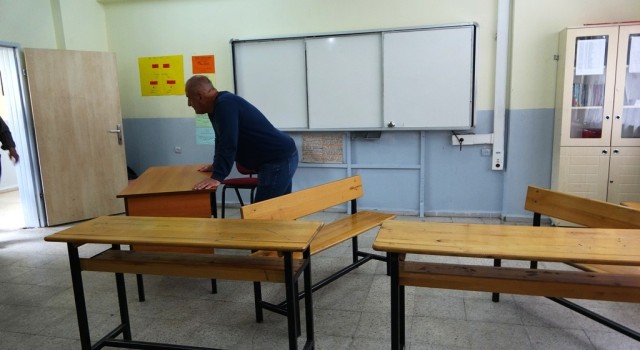 Bitliste okullar seçime hazırlanıyor