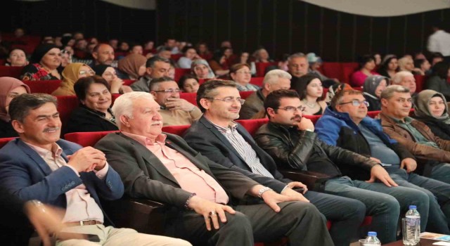 Bozkırda Yeşeren Türküler mest etti