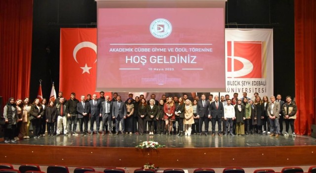 BŞEÜde ‘Akademik Cübbe Giyme ve Ödül Töreni yapıldı