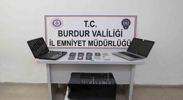 Burdurda siber operasyonunda 4 şahıs tutuklandı