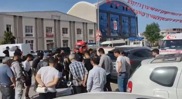 Bursada geri manevra yapan sürücü, arkasından gelen yaya böyle çarptı
