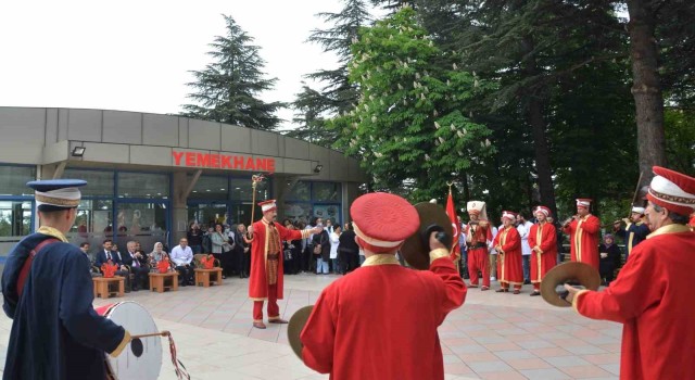 Bursada hemşirelere mehteran sürprizi