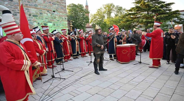 Bursanın tarihi hanlar ve çarşıları bir meydan daha kazandı