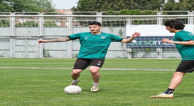 Bursaspor, Özlücede kampa girdi