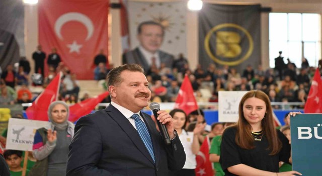 Büyükşehirden Edremitte Gençlik ve Spor Festivali rüzgârı