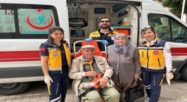 Çanakkalede sağlık ekipleri oy kullanmak isteyen hastalara destek olacak
