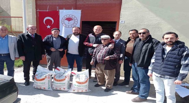 Çavdarhisarda 356 çiftçiye 24 ton nohut tohumu desteği