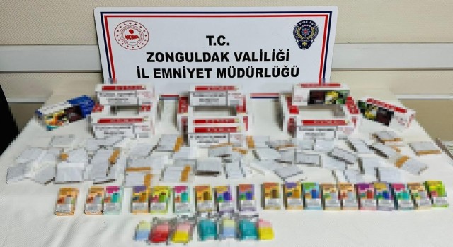 Çaycumada kaçak elektronik sigara ve makaron operasyonu