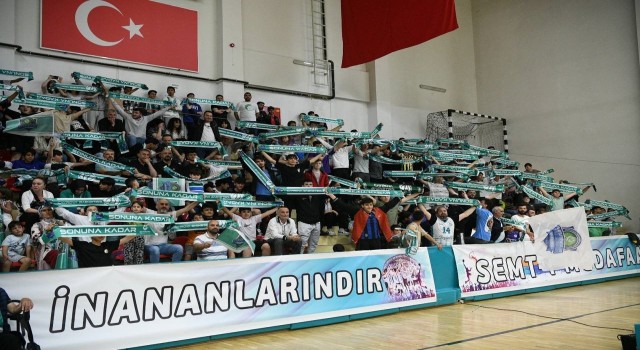 Çayırova Belediyesi, Türkiye Basketbol 1. Ligine yükselmeyi garantiledi