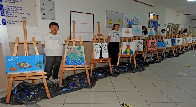Çeşmeli öğrenciler atıkları sanat eserlerine dönüştürdü