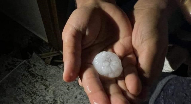 Ceylanpınarda dolu hayatı felç etti