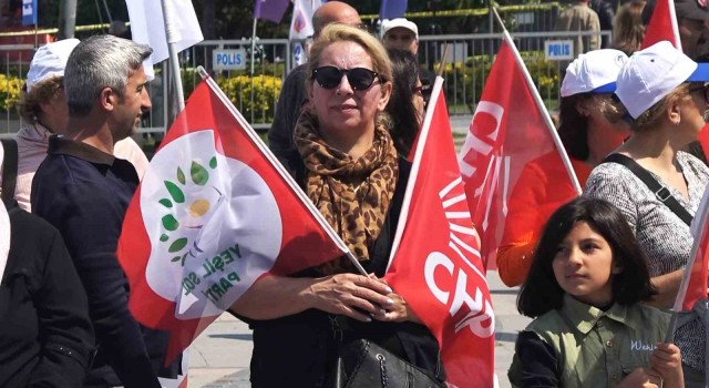 CHP ve HDP 1 Mayısı Yalovada kol kola kutladı
