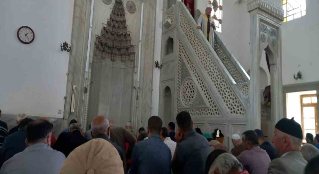 Cuma hutbesinde, aile yapısını tehdit eden unsurlara dikkat çekildi