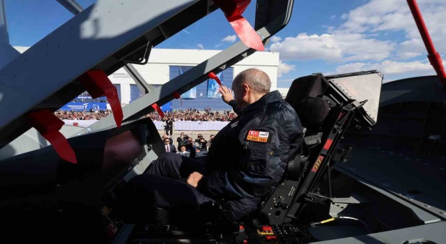 Cumhurbaşkanı Erdoğan: “Artık karada, denizde ve denizaltında, havada, uzayda her alanda varız”
