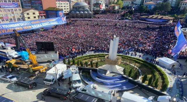 Cumhurbaşkanı Erdoğan: “Bu yıl için destek ödemesi ile birlikte yaş çay alım fiyatını kilo başına yüzde 64 arttırarak 11 lira 30 kuruşa çıkartıyoruz”