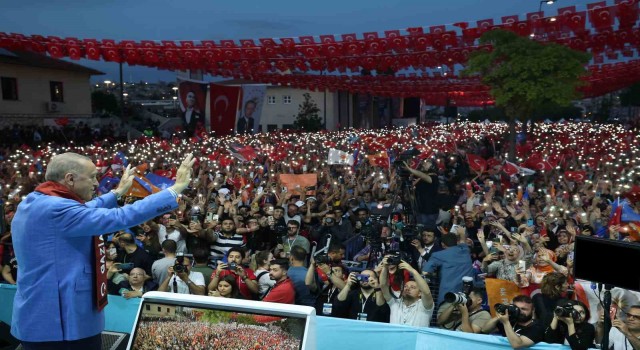 Cumhurbaşkanı Erdoğan: Sırf aç gözlülükle fahiş fiyat artışı yapanların ümüğünü sıkacağız