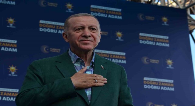 Cumhurbaşkanı Erdoğandan bir günde üç miting: Trakyada 120 bin kişiye hitap etti