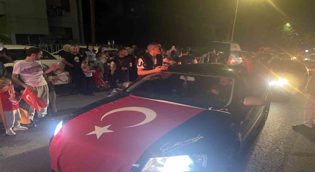 Cumhurbaşkanı Erdoğanın zaferi Üsküpte coşkuyla kutlandı