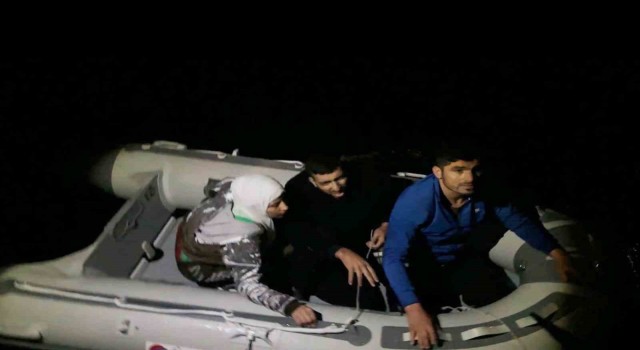 Datçada 3 düzensiz göçmen kurtarıldı