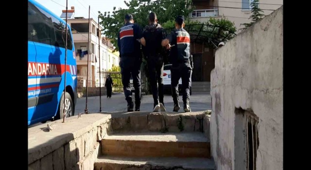 DEAŞ üyesi şahıs jandarmadan kaçamadı