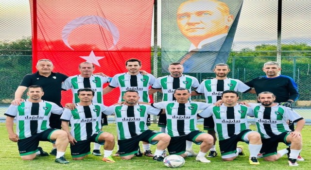 Denizlili Master deprem turnuvasının ilk maçında Darıcayı 3 golle geçti