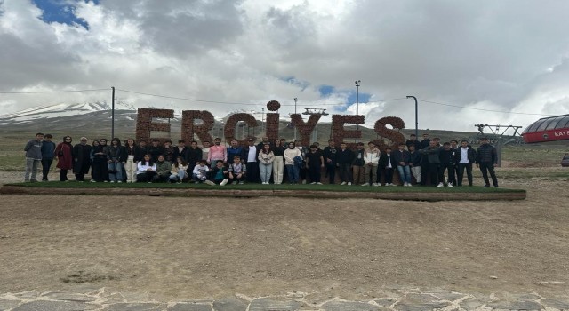 Depremzede Öğrenciler Erciyeste Piknik Etkinliğinde Buluştu