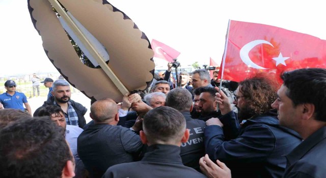 Depremzedeleri savunurken arbede ile karşılaştılar