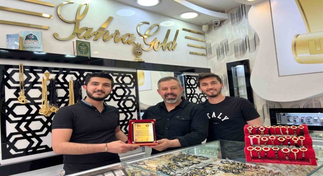 DİKOdan kuyumculara teşekkür plaketi
