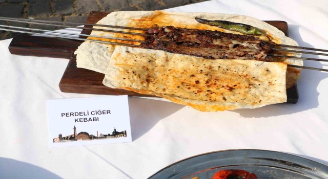 Diyarbakırın yöresel lezzetleri tarihi ilçede tanıtıldı