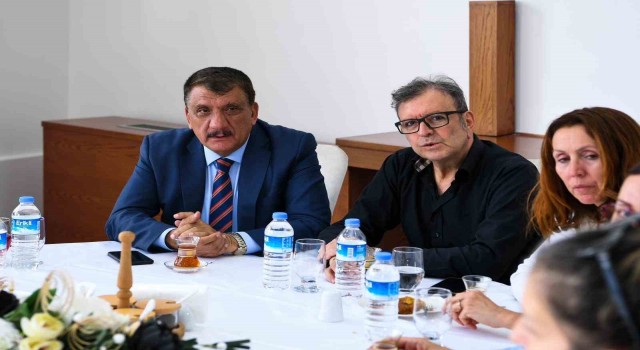 Doğal hayatı koruma vakfı üyelerinden Başkan Gürkana ziyaret