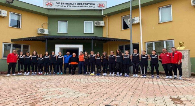 Döşemealtının ‘Nar Taneleri Türkiye Şampiyonası için İzmirde