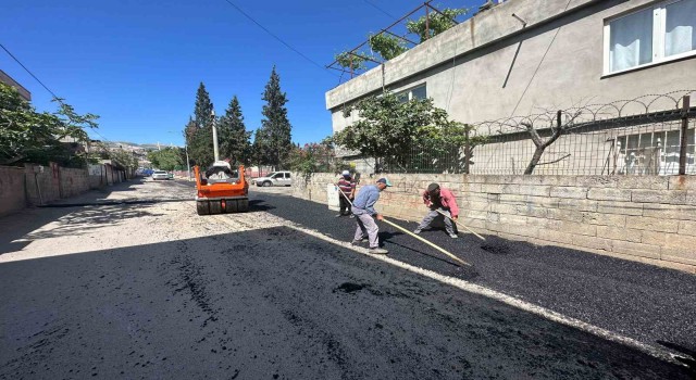 Dulkadiroğlunda asfalt çalışmaları devam ediyor