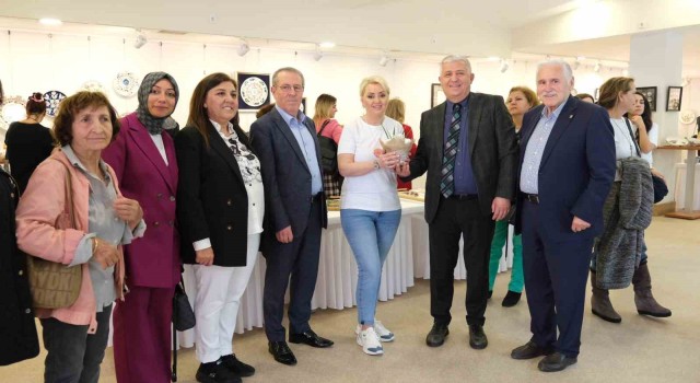 “Dünden Bugüne Kaşiden Çiniye sergisi Büyükçekmecede açıldı