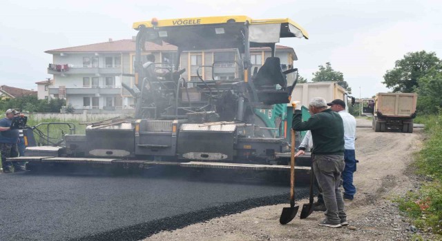 Düzcede günde bin 500 ton asfalt seriliyor