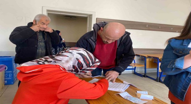 Düzcede oy verme işlemi sabah erken saatlerde başladı