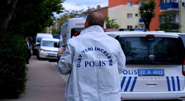 Edirnede kahreden olay: Cam silerken düşüp öldü