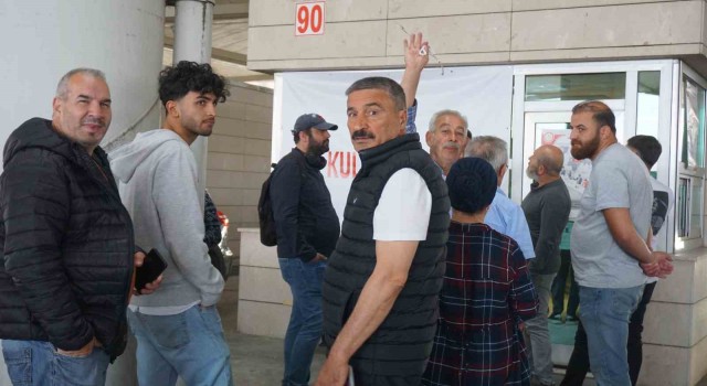 Edirnede yurt dışı seçmenlerin oy kullanma işlemi yoğun katılımla devam ediyor