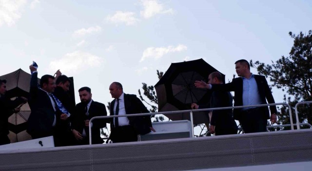 Ekrem İmamoğlunun Erzurum gezisi olaylı geçti