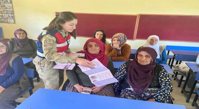 Elazığda jandarma ekipleri KADESi anlattı