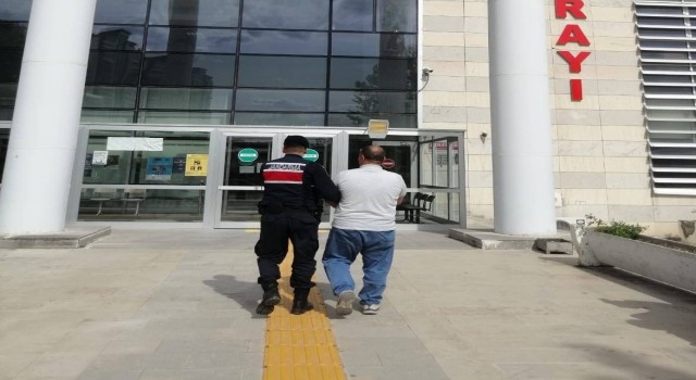 Elazığda kesinleşmiş hapis cezası bulunan 3 zanlı yakalandı
