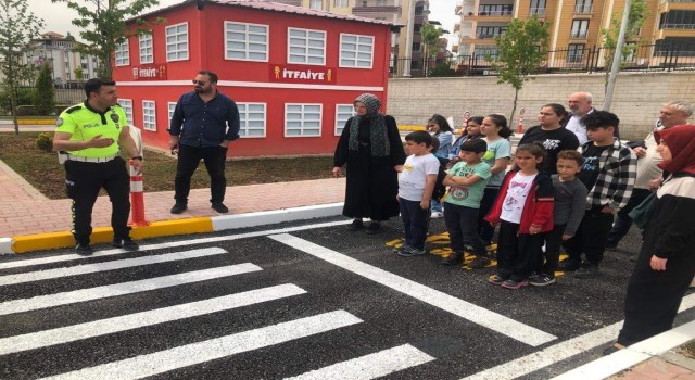 Elazığda öğrencilere trafik eğitimi verildi