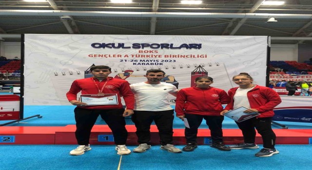 Elazığlı boksörlerden 3 bronz