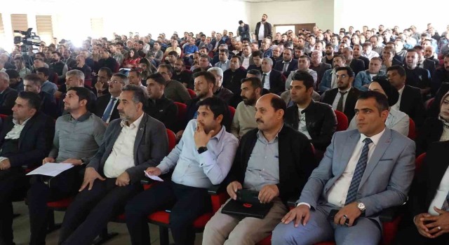 Ercişte seçimde görev alacaklar için eğitim toplantısı yapıldı