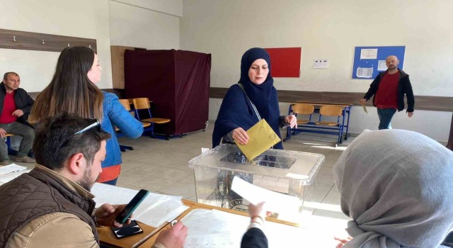 Erzincanda oy verme işlemi sabah erken saatlerde başladı