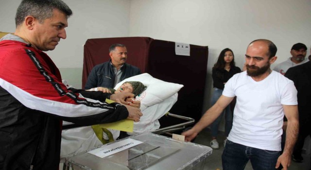 Erzincanda vatandaşlık görevi engel tanımadı