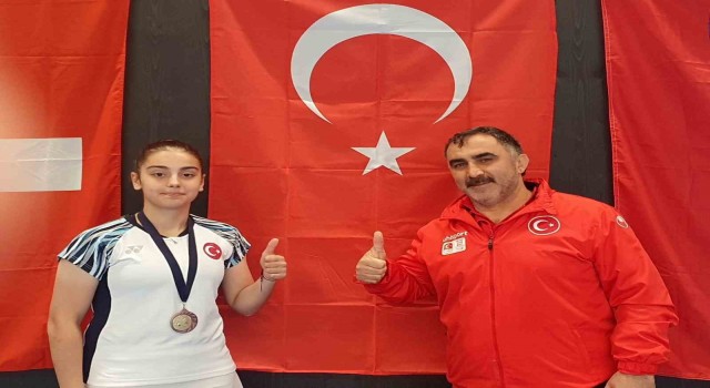 Erzincanlı badmintoncu Korkut, Avusturyada 3ncü oldu
